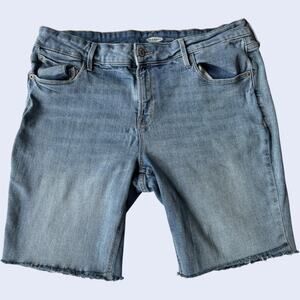 Old Navy Womens Size 14 Short Rockstar Denim Shorts Medium Wash Distressed
